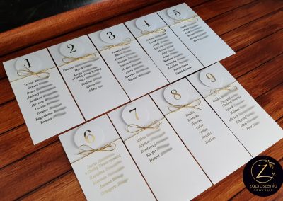 Plan stołów w formie kart - Złocone karty (DL)